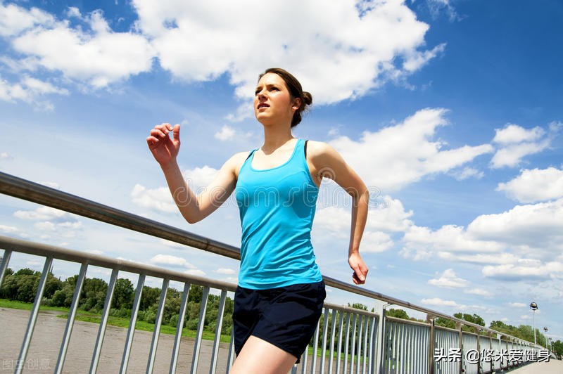 想要瘦身减肥，晨跑和夜跑，哪个效果好一些呢？
