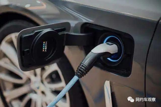 油价破10，网约车司机压力越来越大，换新能源真是好主意吗？